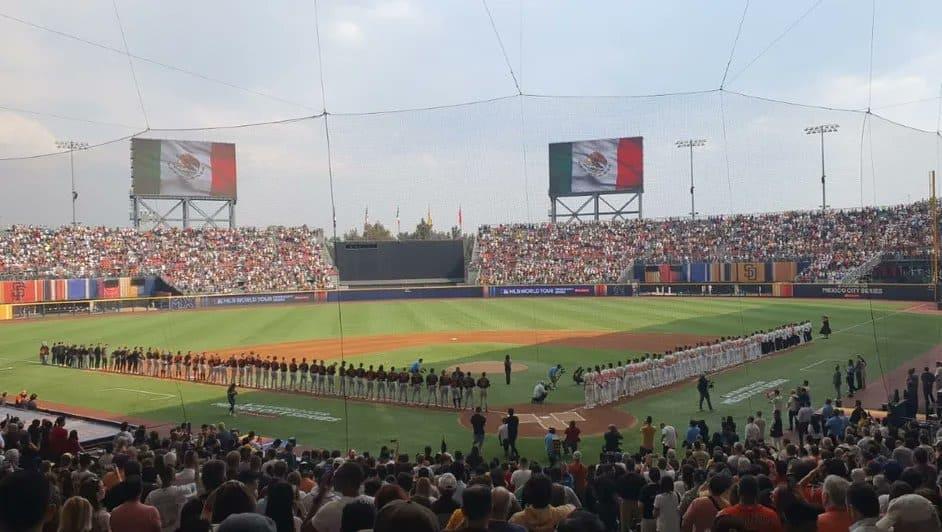 Ganan Padres en México