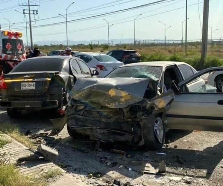 Deja choque carambola un muerto y dos heridos