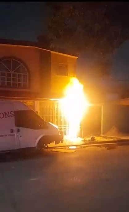 Un hombre que se encontraba intoxicado con “Cristal”, incendió su domicilio en forma intencional, al pensar que había seres demoniacos en su interior, en un sector de Apodaca