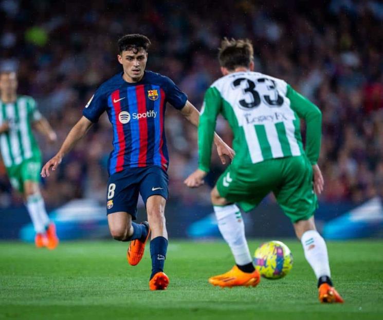 Golea el Barcelona al Betis de Andrés Guardado