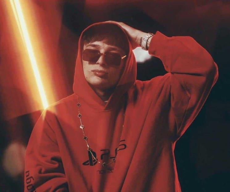 Esto es lo que cobra Peso Pluma por concierto