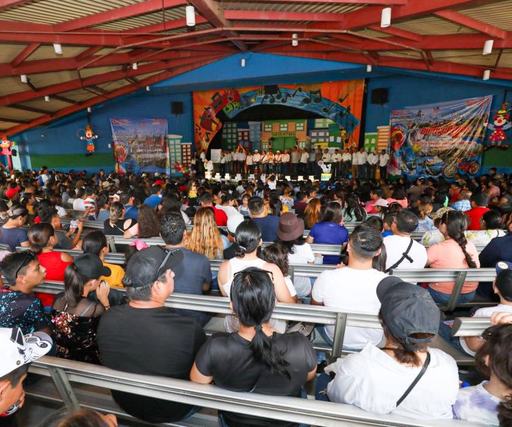 Festejan a los hijos de los trabajadores de la Educación