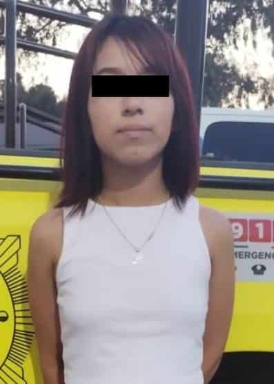 Una pareja fue detenida por oficiales de la Secretaría de Seguridad y Protección a la Ciudadanía de Monterrey, luego que presuntamente les encontraran en su poder varias bolsitas con hierba verde similar a la marihuana, cuando los detectaron por medio de las cámaras de seguridad del C-4, frente a la Central de Autobuses