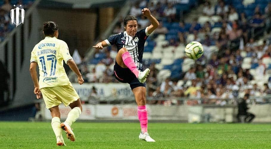 Ganan Rayadas al América y toman el liderato