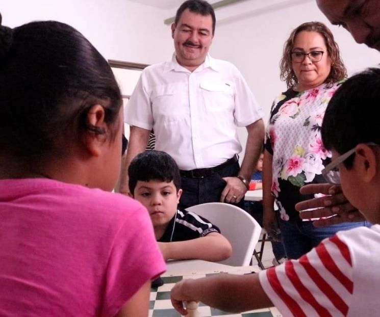 Realiza García actividades en pro de la niñez