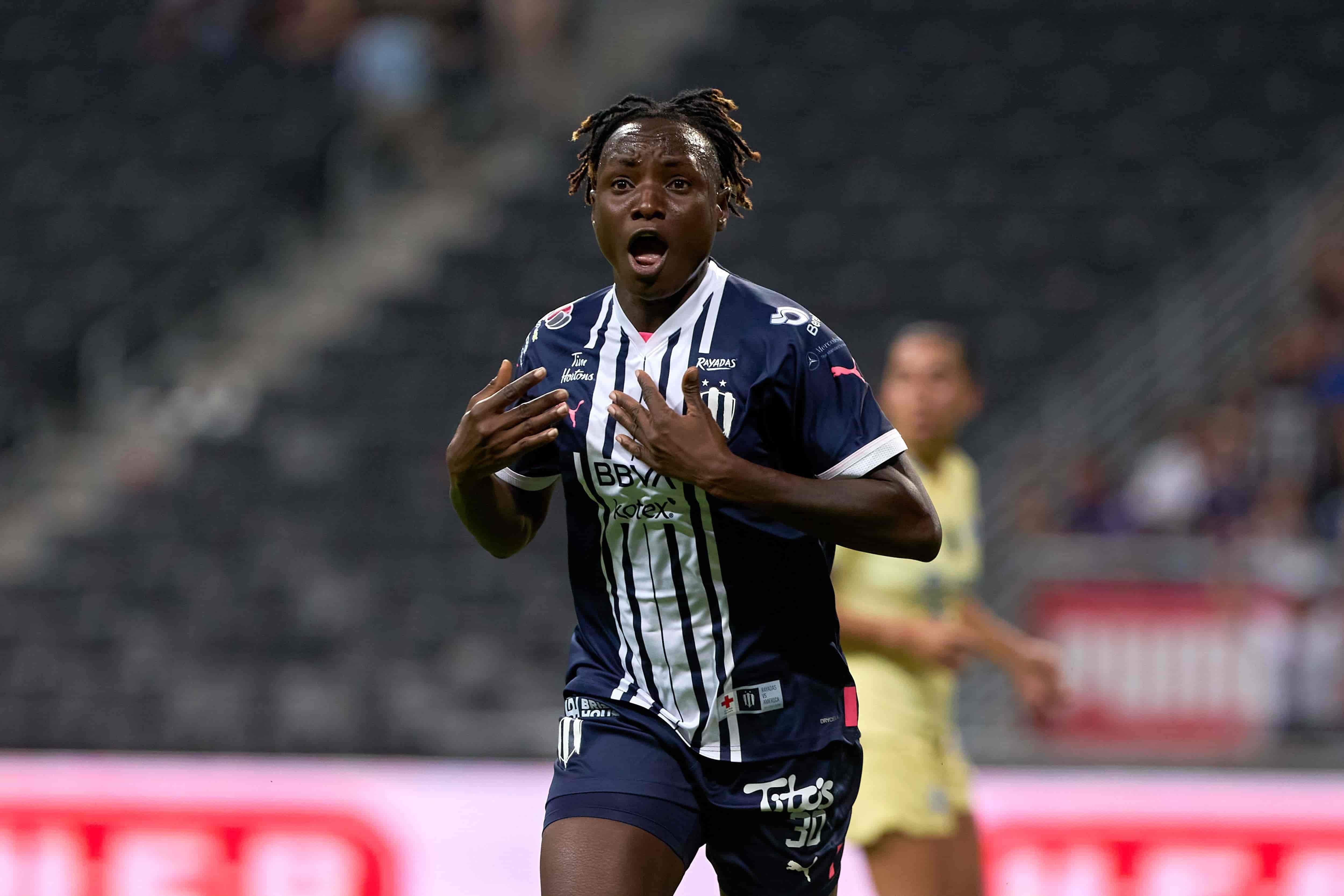 Chinwendu Ihezuo hace el 2-0.