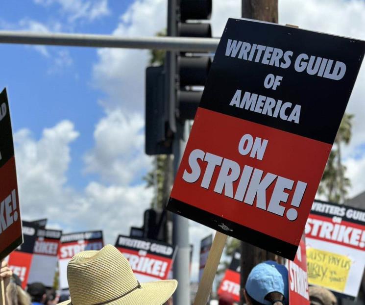 Comienza la huelga de escritores y guionistas en EU Comienza la huelga de escritores y guionistas en EU