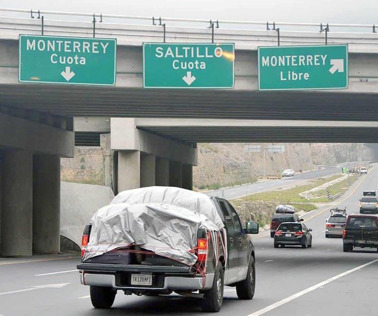 Regresan regios en caravana de Texas por seguridad