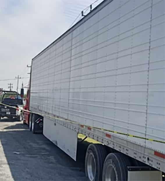 Asaltan a trailero en García