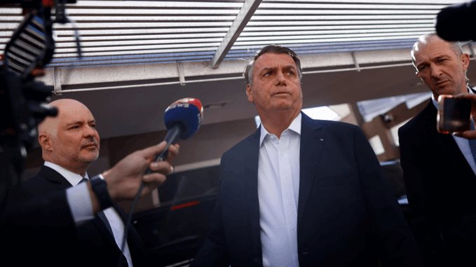 Allanan casa de Bolsonaro