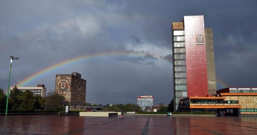 UNAM recibe Medalla de Oro de la Universidad de Granada