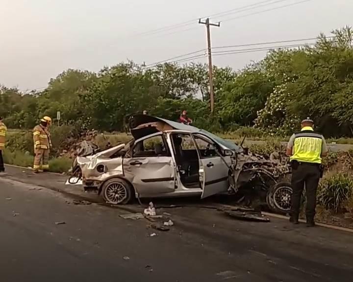 Accidente en Hualahuises deja dos mujeres sin vida