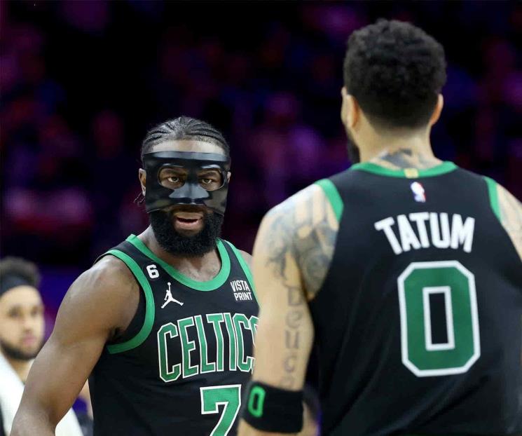 Boston se adelanta