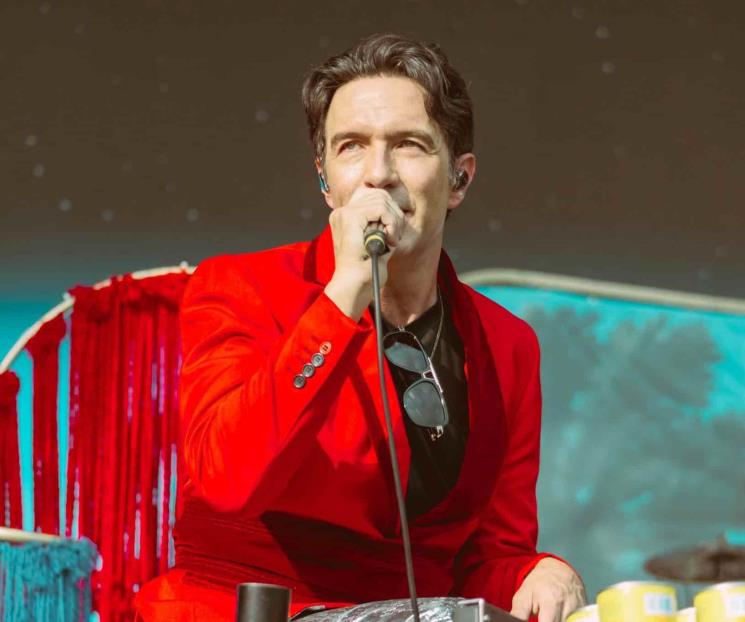 Regresa De Lozanne a Miembros al Aire Regresa De Lozanne a Miembros al Aire