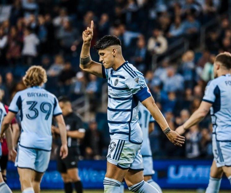 Anota gol Pulido en victoria del Sporting Kansas City