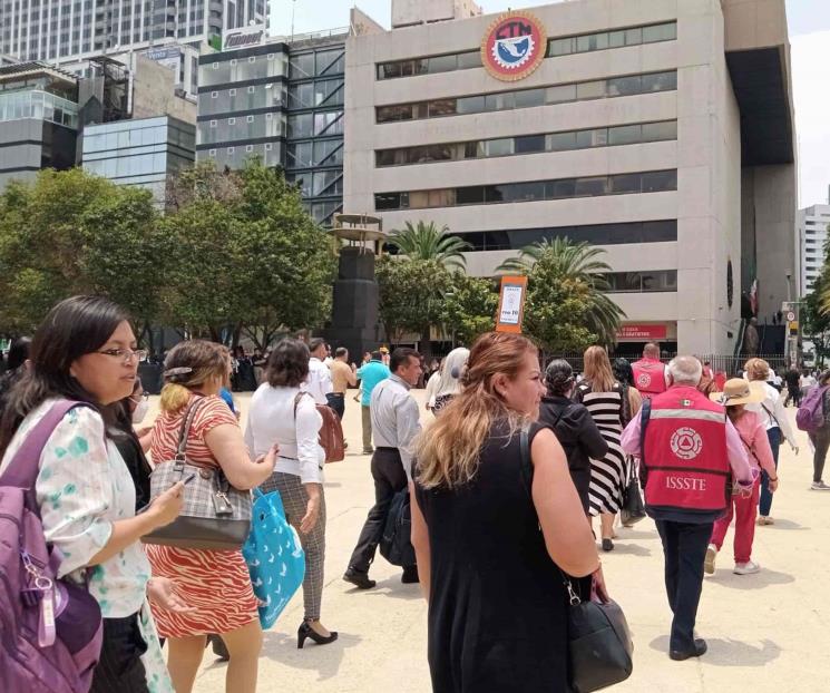 Carencias que enfrentan las madres trabajadoras Carencias que enfrentan las madres trabajadoras