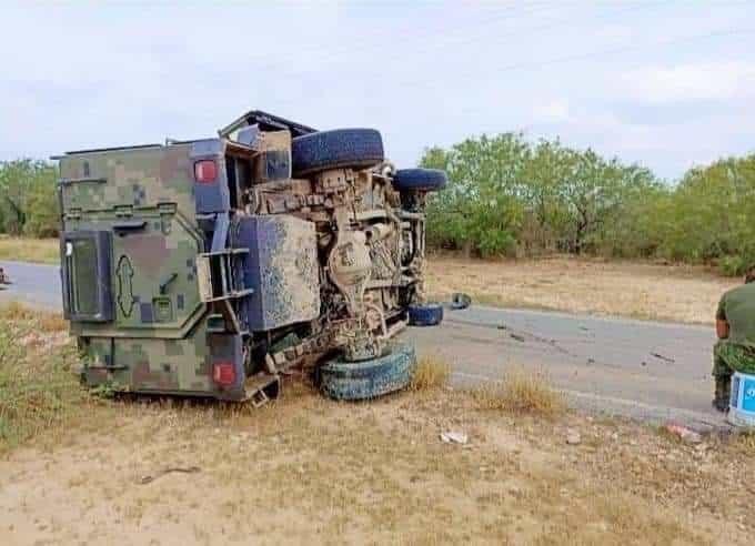 Mueren dos militares en accidente