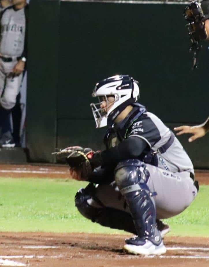 Sultanes aseguran serie