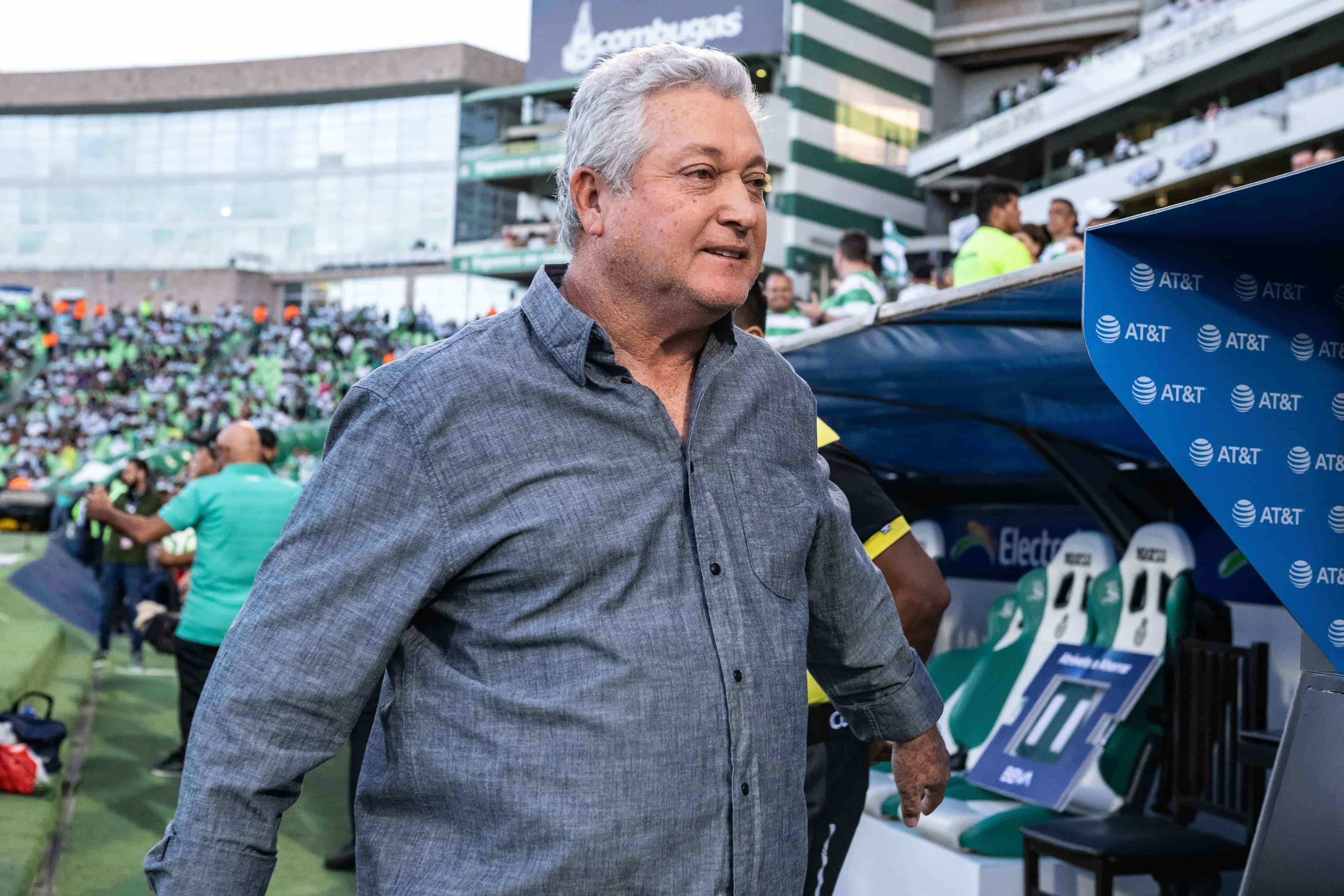 Víctor Manuel Vucetich.