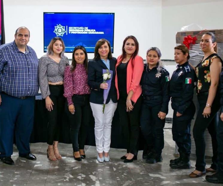 Destaca Cristina labor diaria de mujeres policías Destaca Cristina labor diaria de mujeres policías