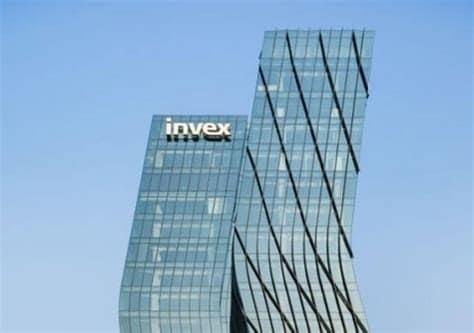 Logra Invex máxima calificación de Fitch