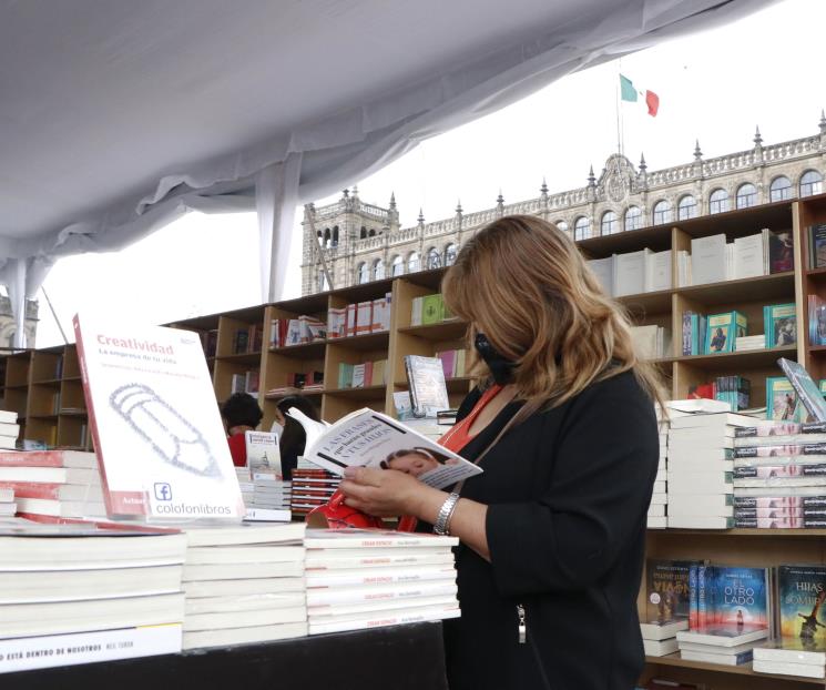 Invitan a su primer tendido de libros