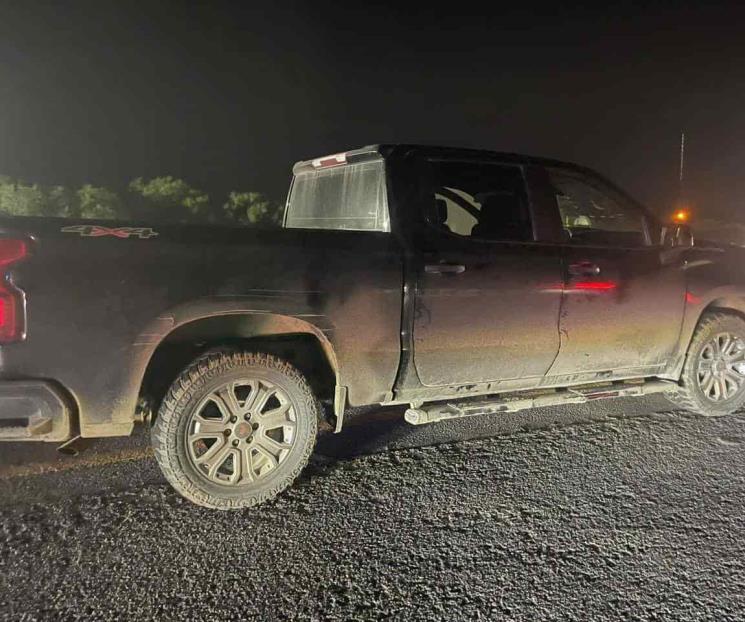 Roba camioneta y luego lo detienen
