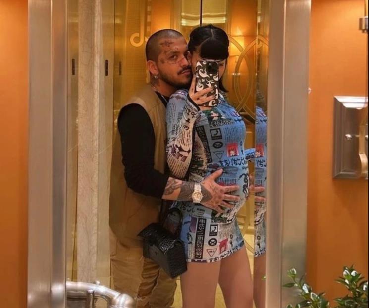 La sufre Nodal para borrarse tatuajes