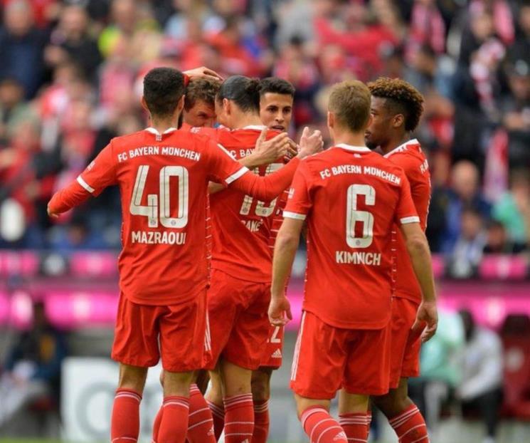 Golea el Bayern y mantienen distancia en el liderato