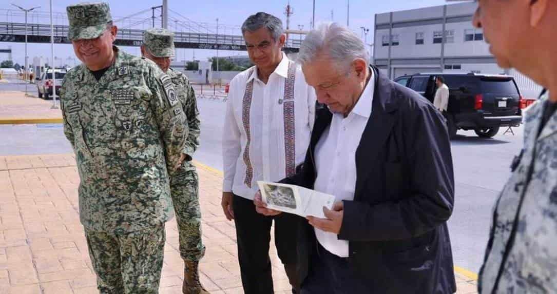 AMLO supervisa trabajos de modernización en aduana