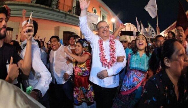 Yo estoy con el pueblo: Ebrard