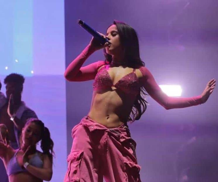 Becky G dispuesta a seguir con el legado de Selena
