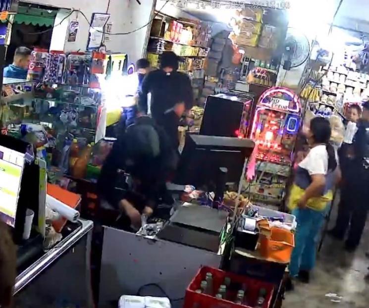 Captan a ladrones que asaltaron tienda Captan a ladrones que asaltaron tienda