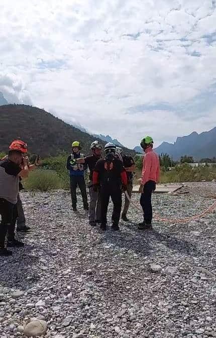 Elementos de Protección Civil del Estado, iniciaron un curso especial de rescate de cuerda con helicóptero, que será clave para salvar vidas de personas atrapadas en zonas de la sierra y acuáticas