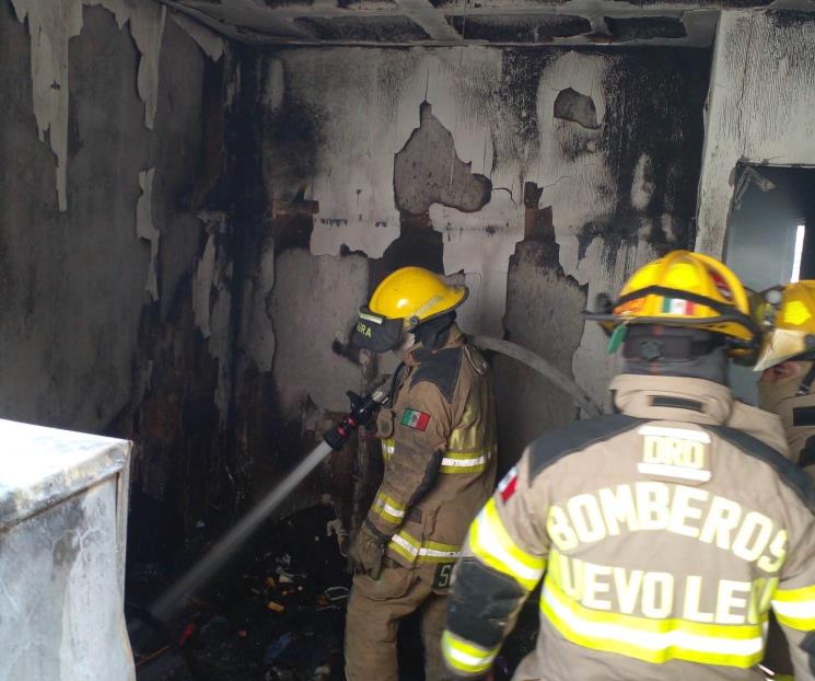 Se incendia casa en Santa Catarina Se incendia casa en Santa Catarina