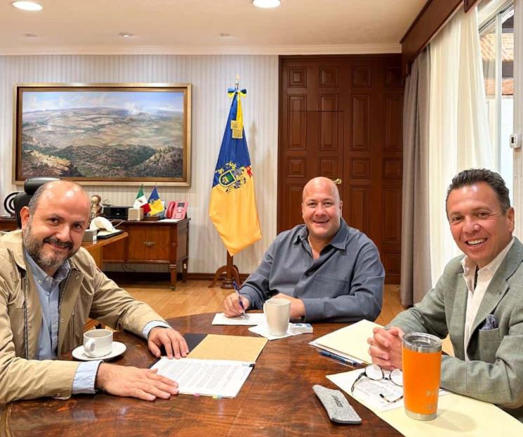 Tras suicidio de Padilla, UdeG y Alfaro se reúnen Tras suicidio de Padilla, UdeG y Alfaro se reúnen