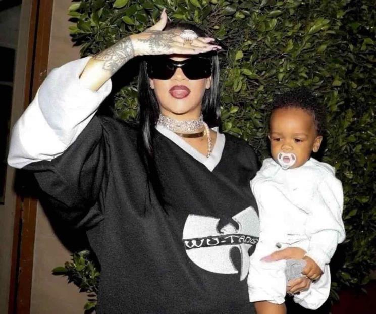 Abraza Rihanna su maternidad con increíble sesión de fotos