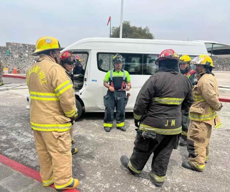 Capacitan a elementos de PC en accidentes de autos híbridos