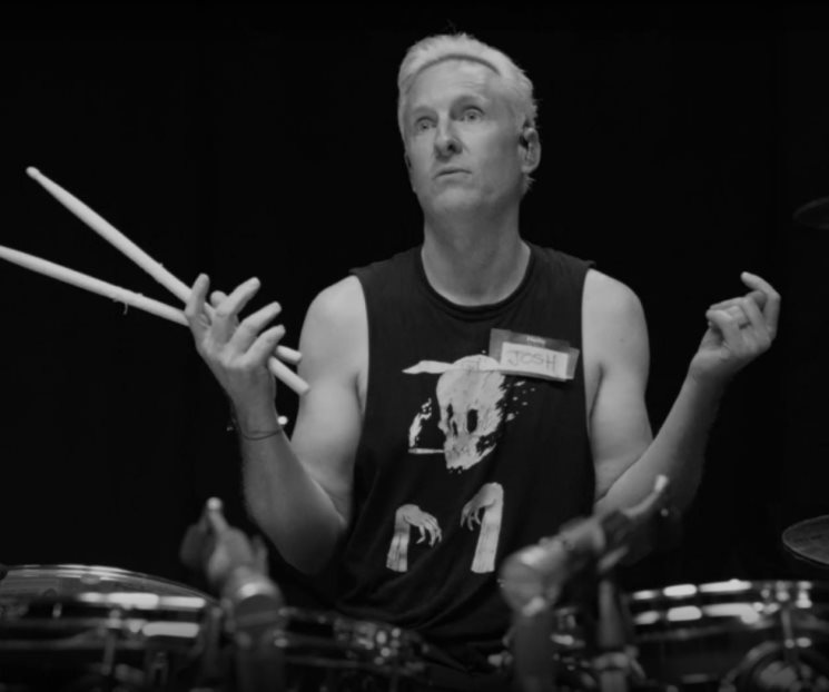 Presenta Foo Fighters a su nuevo baterista