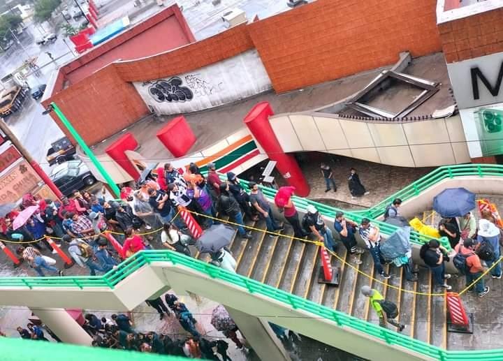 Padecen ‘viacrucis’ los usuarios de Transmetro