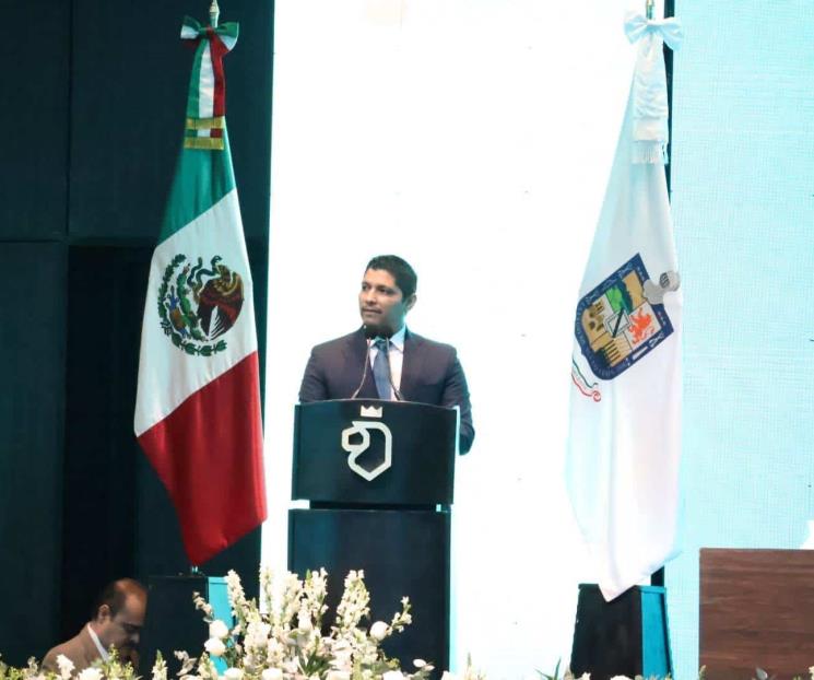 Celebra la Sección 50 a su personal docente