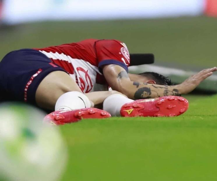 Pierde Chivas a Carlos Cisneros