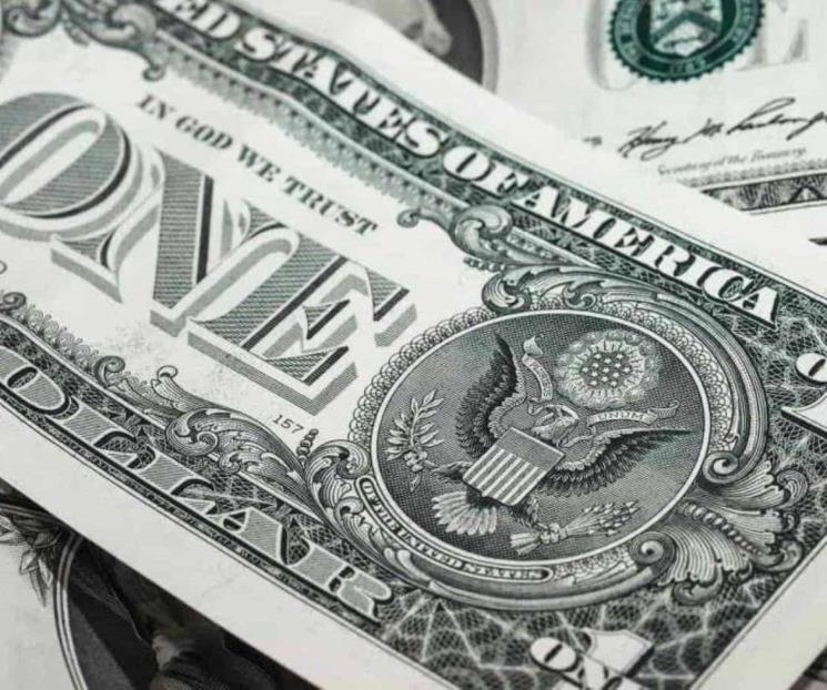 Precio del dólar: moneda abre en 17.96 pesos al mayoreo