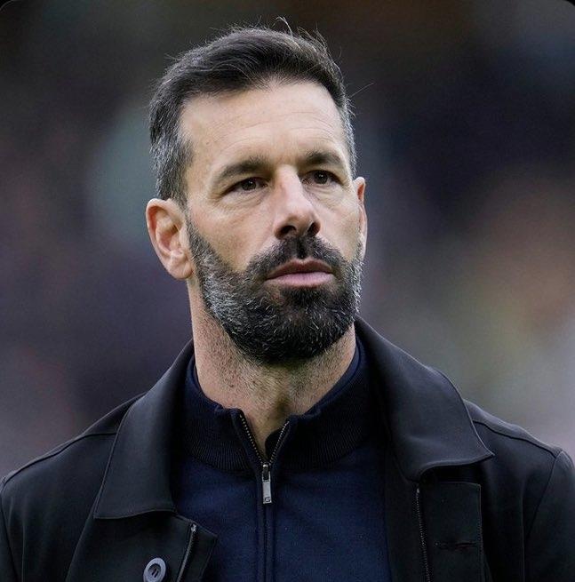 Van Nistelrooy se marcha del PSV