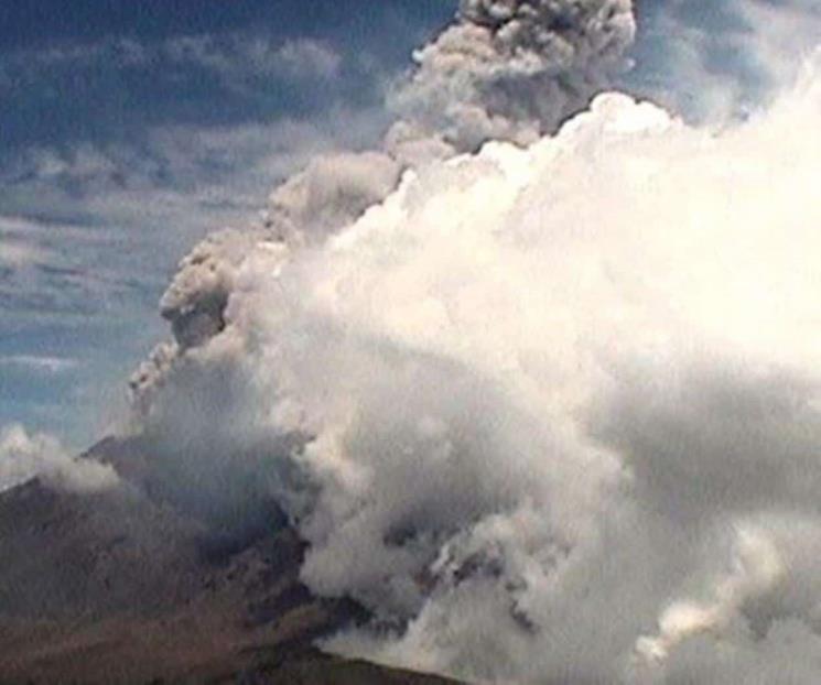 Ceniza del Popocatépetl alcanza a 24 municipios de Puebla