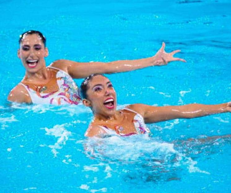 Comercio manda kits a selección de natación artística