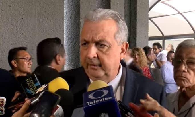 Vinculan a 6 funcionarios por congelamiento de cuentas