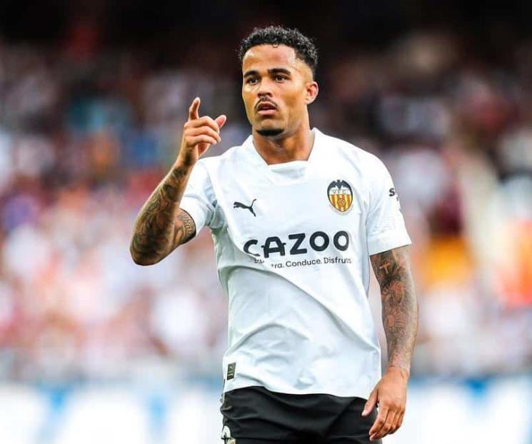 Golpean a mujer de jugador del Valencia