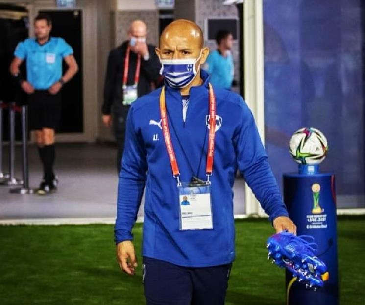 Se va preparador físico de Rayados