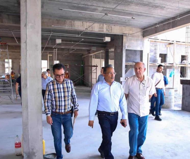 Supervisa Mijes obra de Centro Médico